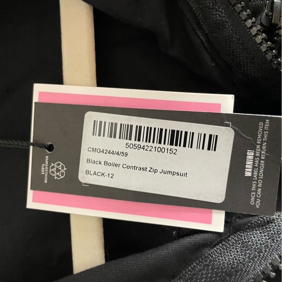 PrettyLittleThing black Boiler Contrast Zip Jumpsuit - Picture 8 of 8